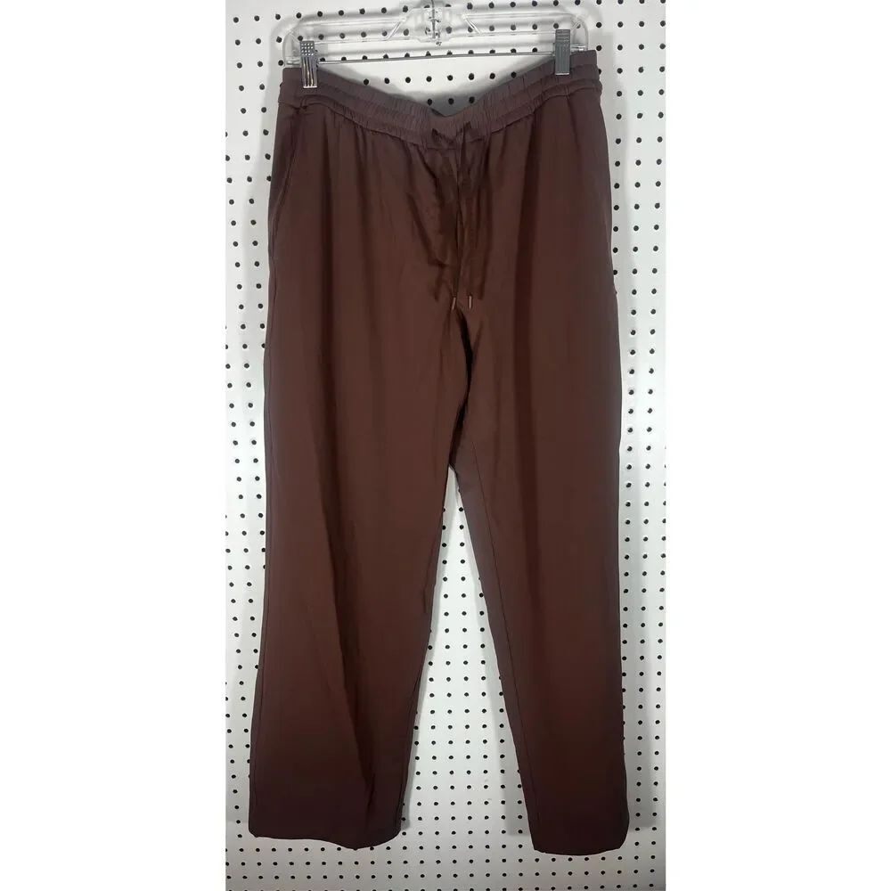 Lululemon pants size 10